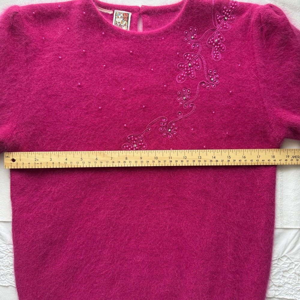 Vintage Angora Blend Sweater Beaded Floral Fuchsia Fuzzy 80s M Grandmacore - Picture 11 of 16